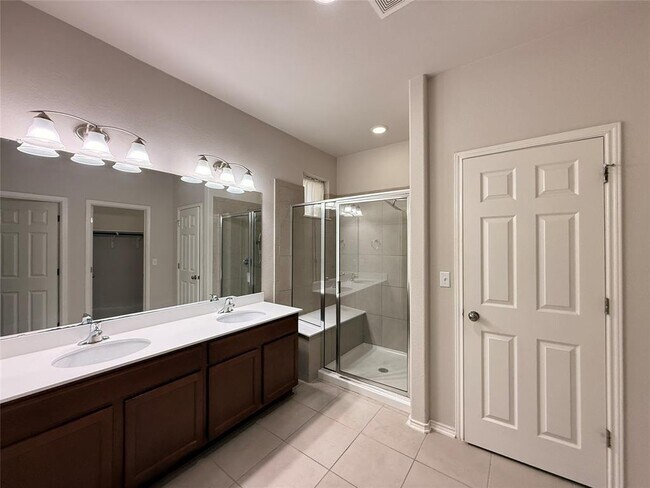 Building Photo - 1922 Tasmanian Tiger Trace