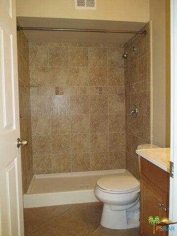 Building Photo - 74155 Candlewood St