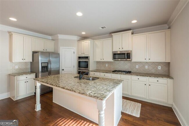 Building Photo - 2766 Hilson Commons