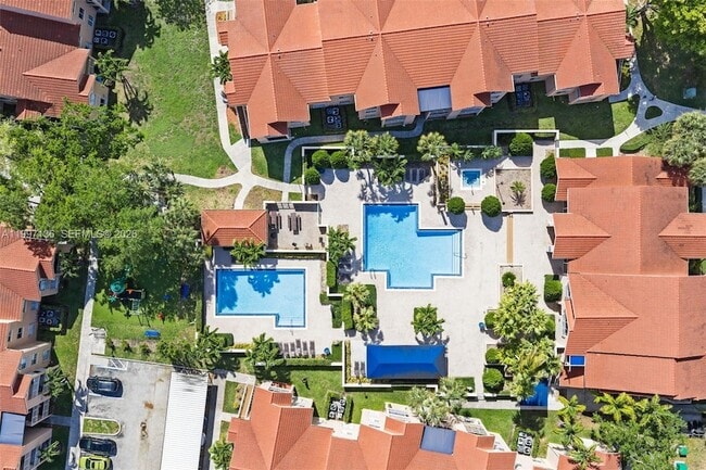 Building Photo - 10610 SW 158th Ct