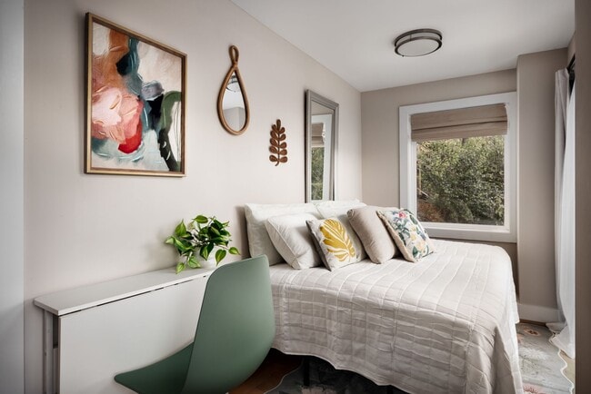 Building Photo - 730 Bennys Bch Rd