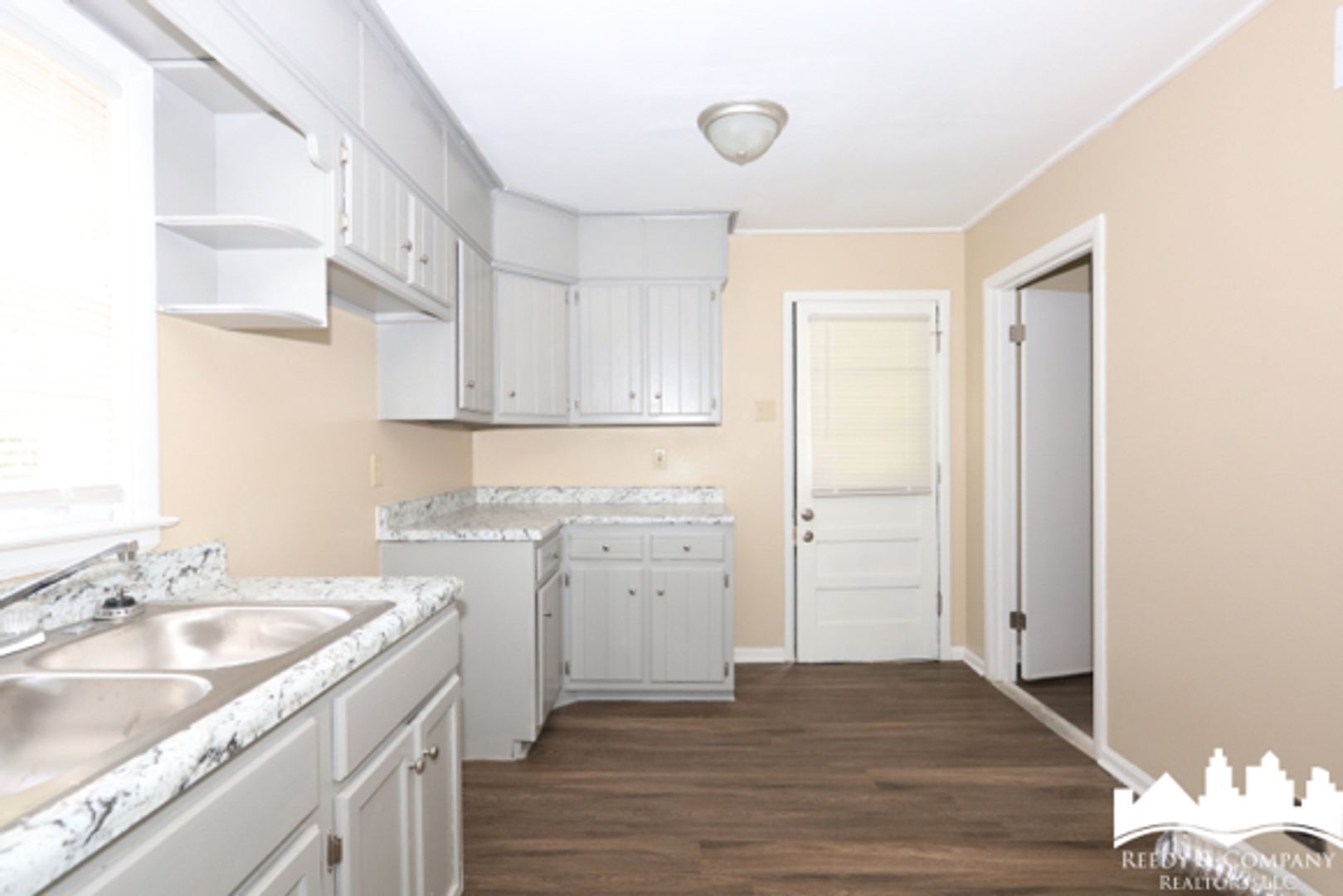 Building Photo - 3477 Kensett Dr