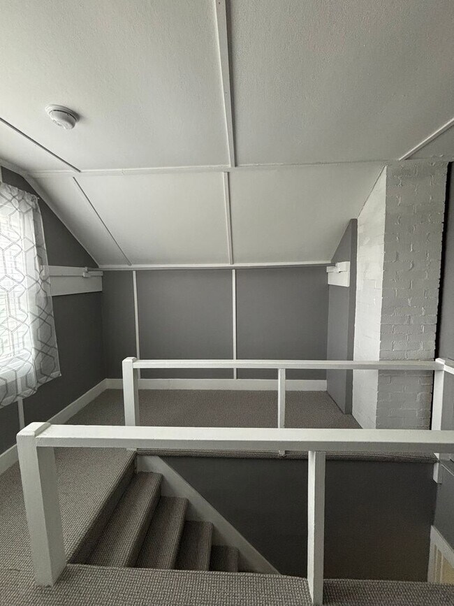 Building Photo - Beautiful views of Mt. Hood!