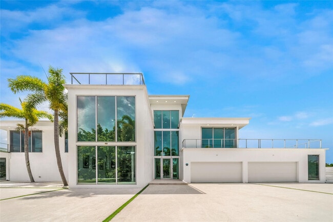 Building Photo - 17250 SW 52nd Ct