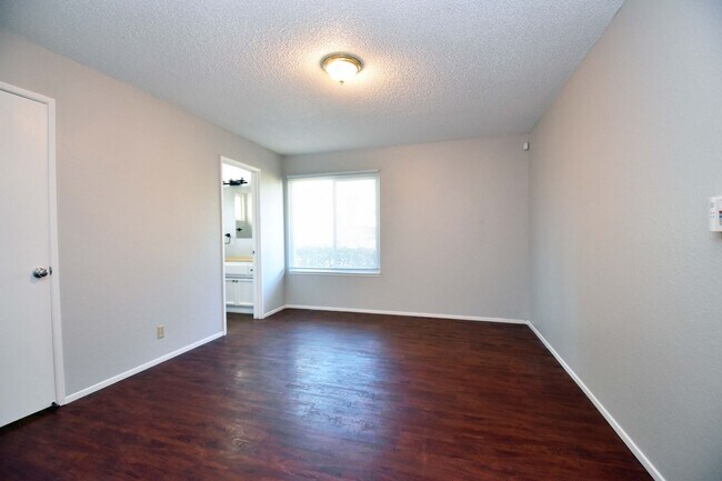 Building Photo - 5902-5902 Bourbon Dr