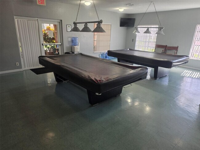 Building Photo - 251 S Cypress Rd