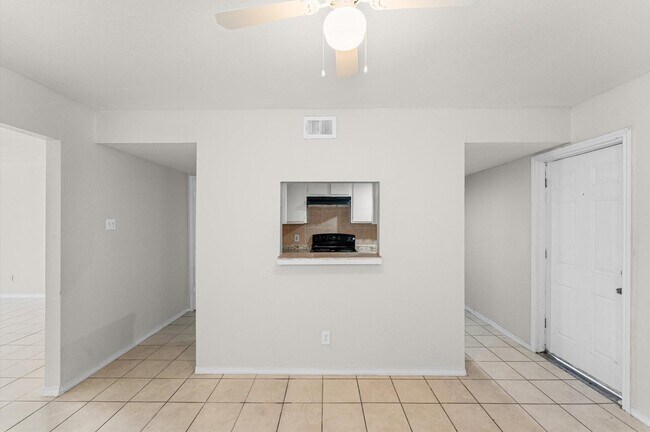 Building Photo - 12208 Ormandy St