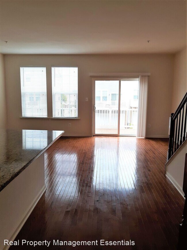 Building Photo - 4 br, 3.5 bath House - 508 Cobble Dr