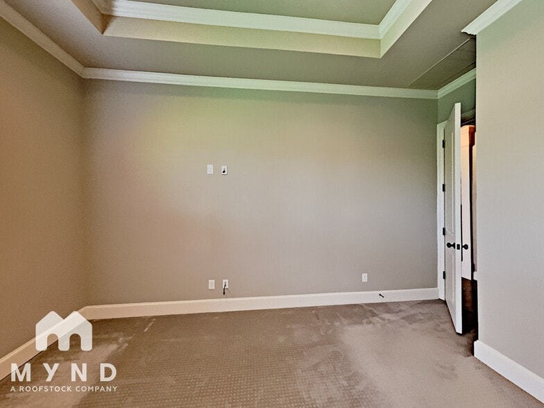 Building Photo - 10 Center Ct