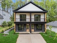 Building Photo - Gorgeous New Construction, Modern Finishes, Spacious Floorplan, Pet Friendly!