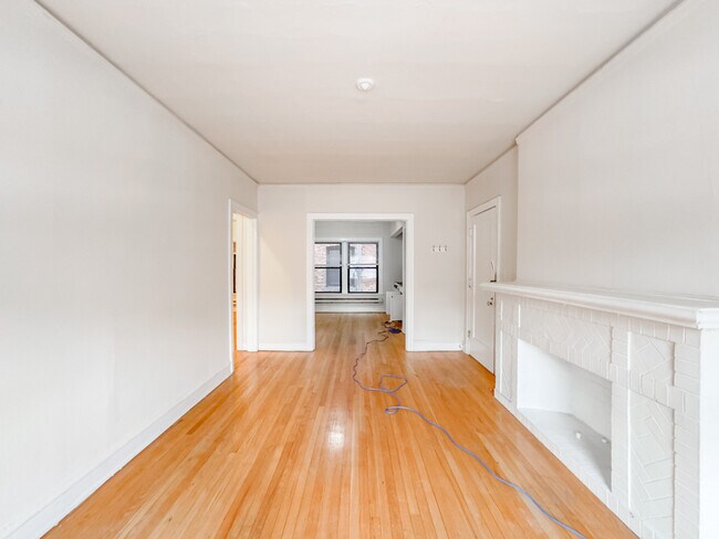 Building Photo - 1031 Dempster St