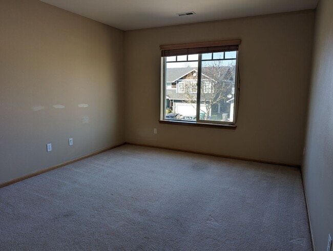 Building Photo - 1136 Homestead Dr