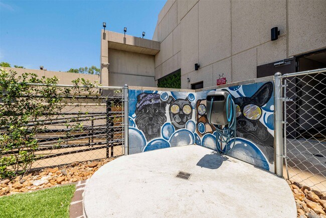 Building Photo - 14703 Park Row Blvd