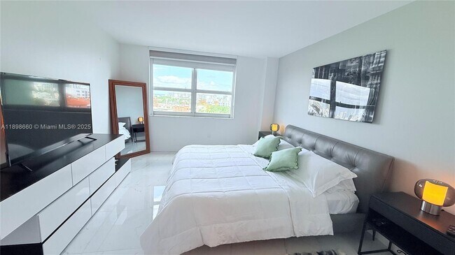 Building Photo - 90 Alton Rd