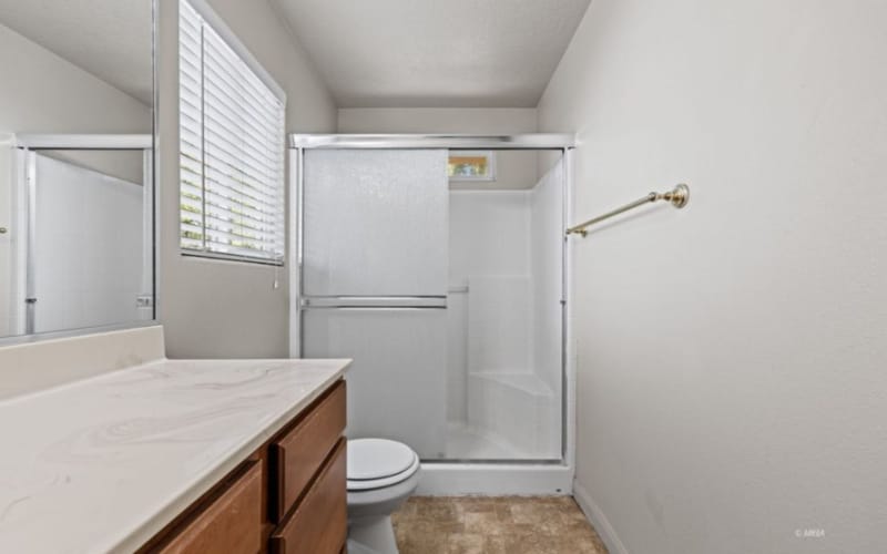 Building Photo - 767 Moss Dr