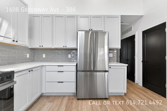 Building Photo - 1608 Greenway Ave