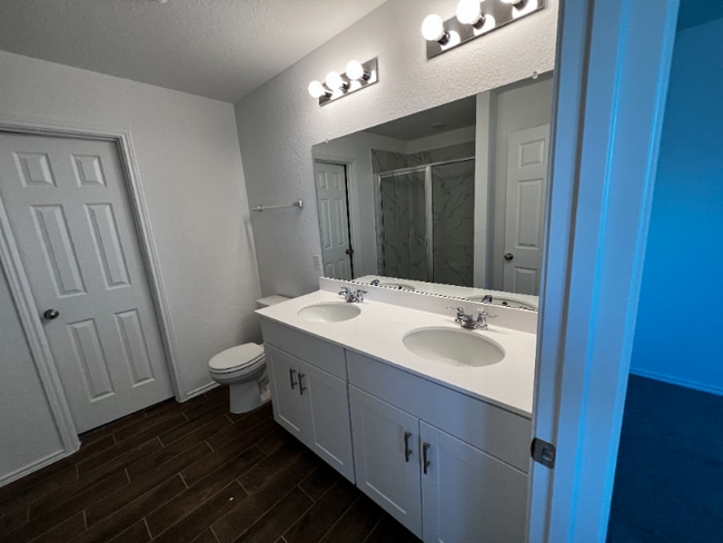 Building Photo - 456 Pickrell Lp