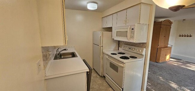 Building Photo - 108 Princeton Dr