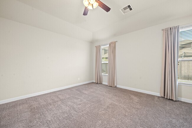 Building Photo - 15114 Winthrop Manor Way