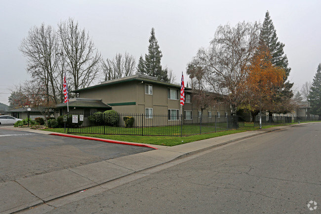 Building Photo - Granite Ridge Apartments