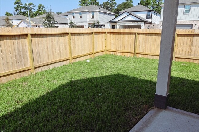 Building Photo - 16 Courageous Side Way