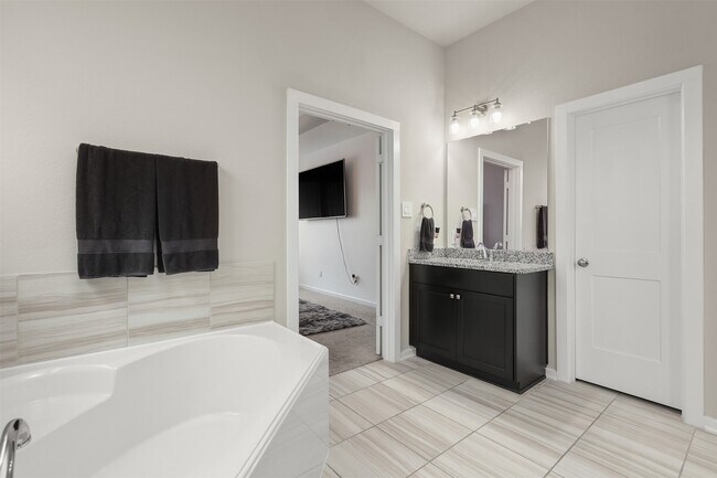 Building Photo - 3109 Secret Lagoon Ln