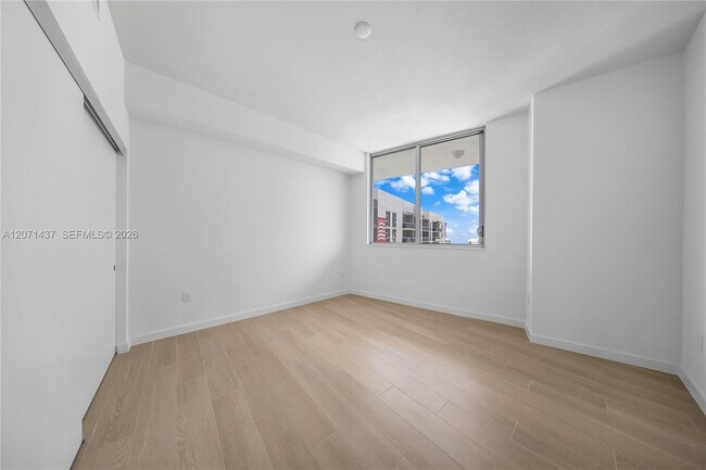 Building Photo - 1400 Biscayne Blvd
