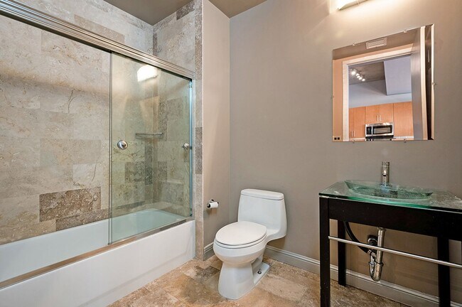 Building Photo - Expansive East Village 1 Bedroom at M2I! 2...