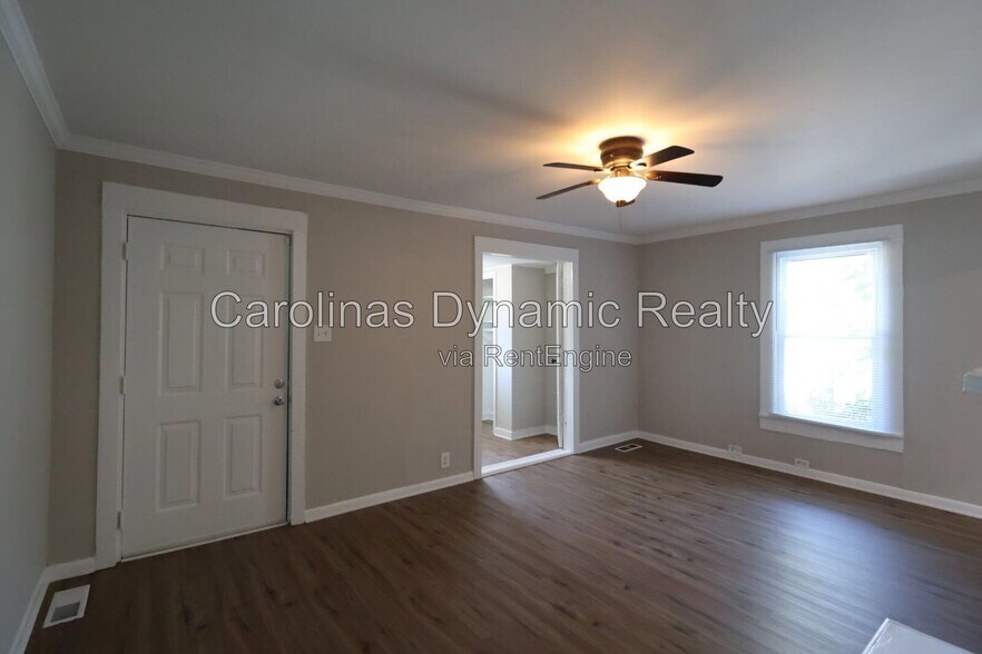 Building Photo - 651 Flint St