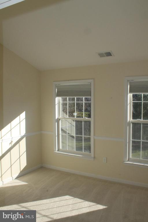 Building Photo - 47682 Loweland Terrace