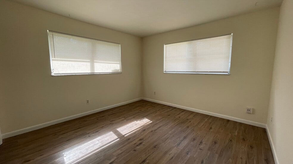 Rear Bedroom - 900 NW 10th Terrace