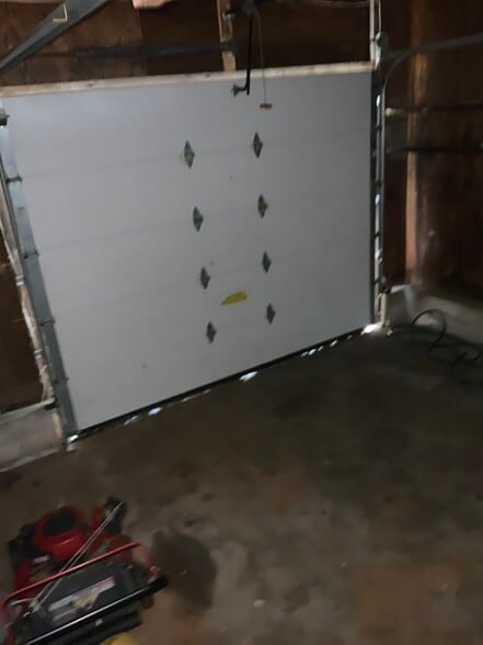 Building Photo - 106 Tripp Hollow Rd