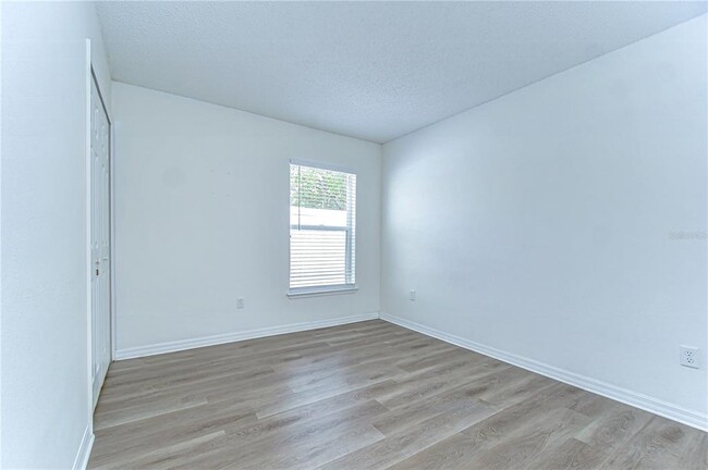 Building Photo - 18303 Elmhurst Ln