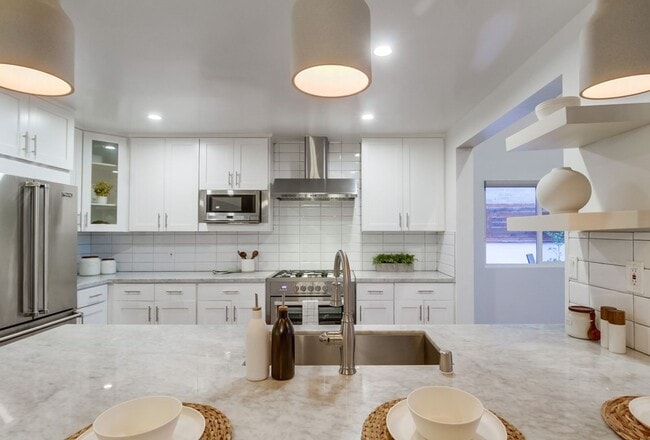 Building Photo - Beautiful house in heart of Point Loma