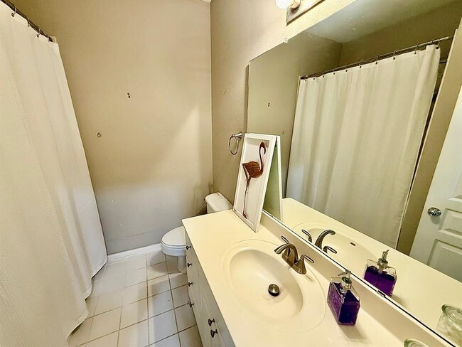 Building Photo - 3300 Forest Creek Dr