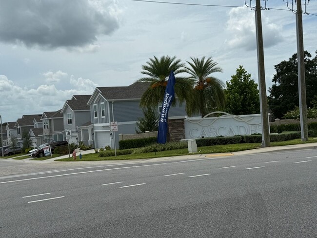 Building Photo - 2642 Angel Falls Dr