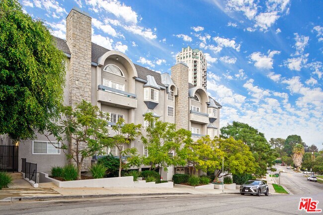 Building Photo - 10627 Ashton Ave