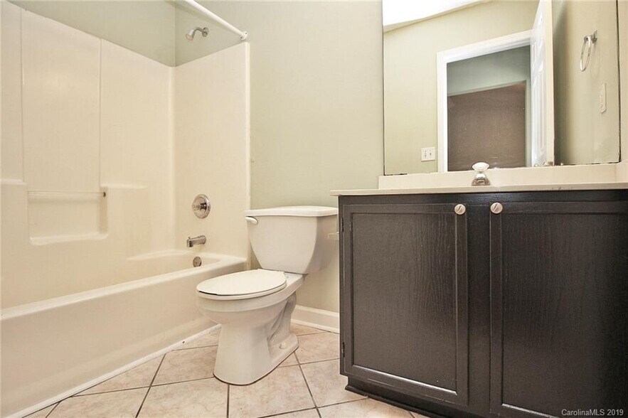 Building Photo - Room in Single Family Home on Tom Hunter Rd