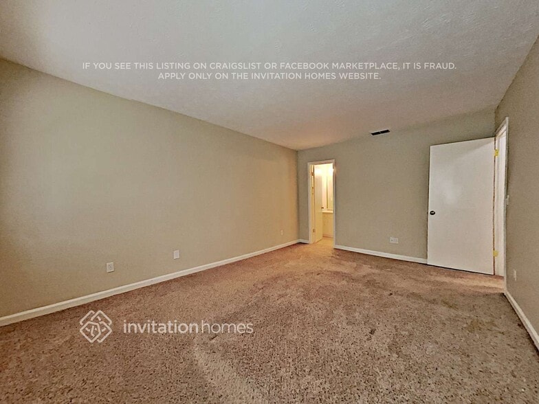 Building Photo - 6117 Fire Fly Ct