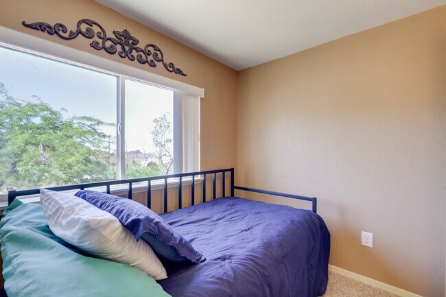 Building Photo - 4170 Mohave Ln