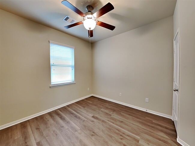 Building Photo - 7446 Durango Creek Dr