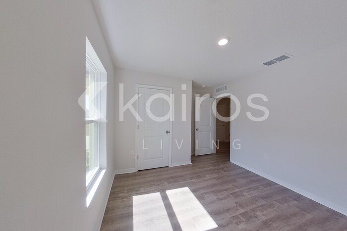 Building Photo - 11146 N G Martinelli Blvd