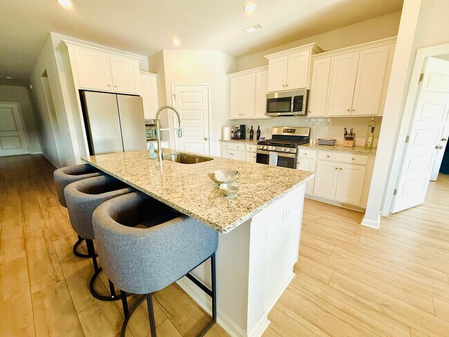 Building Photo - 4084 Da Vinci Dr