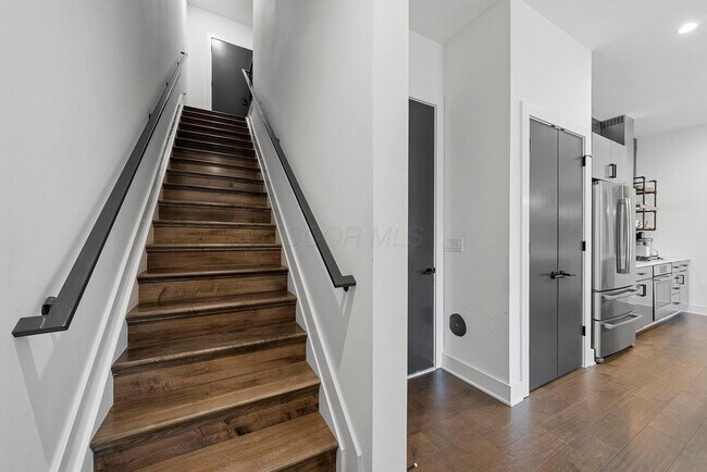 Building Photo - 236 Neruda Ave