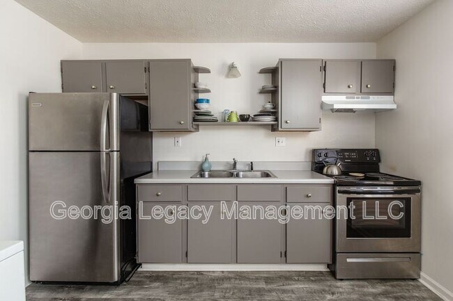 Building Photo - 1852 Faulkner Dr