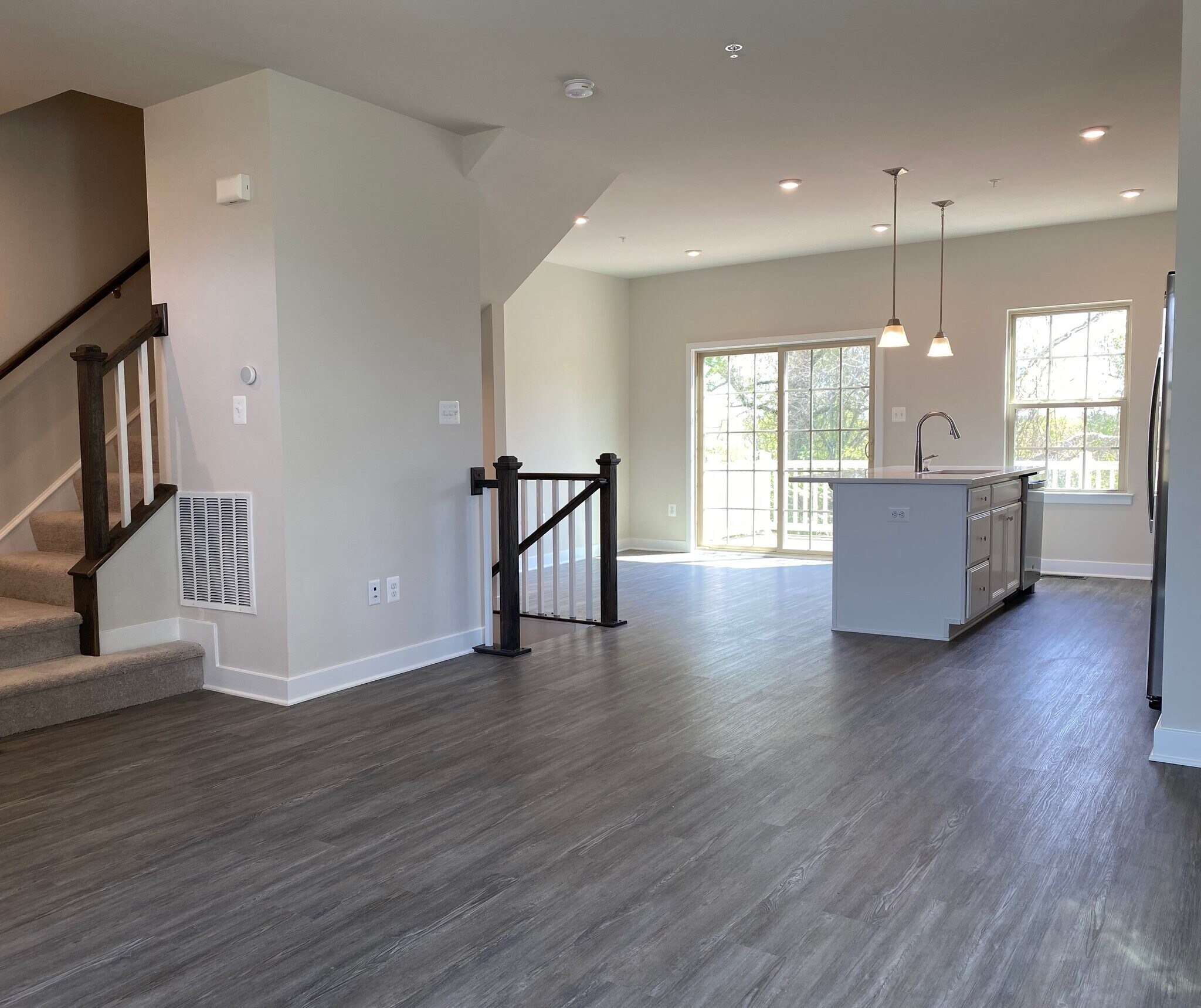 Building Photo - 7155 Bodkin Wy
