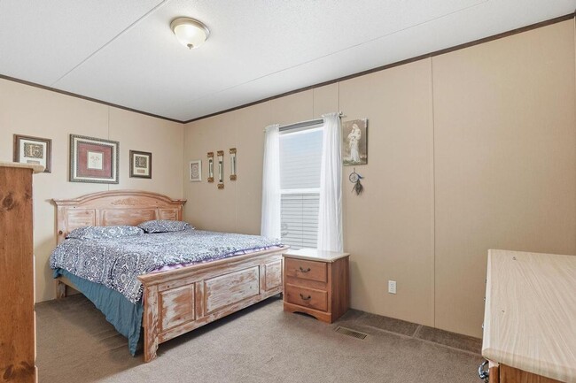 Building Photo - Fully Furnished 3-Bed, 2-Bath Home in Gated Community – Move-In Ready!