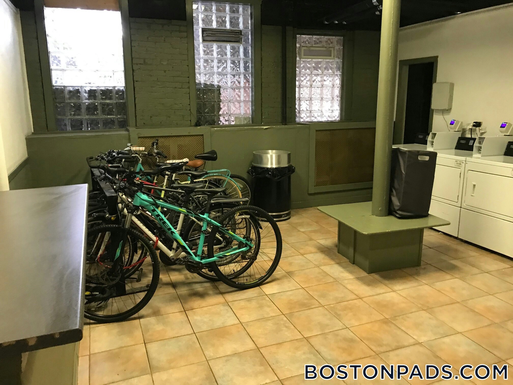 Building Photo - 26 Hemenway St