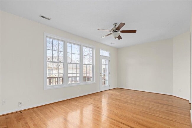 Building Photo - 3043 Diamond Spring Ln