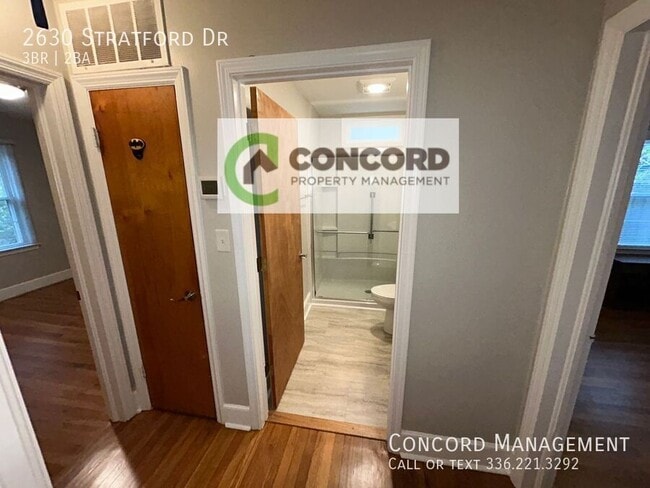 Building Photo - 2630 Stratford Dr